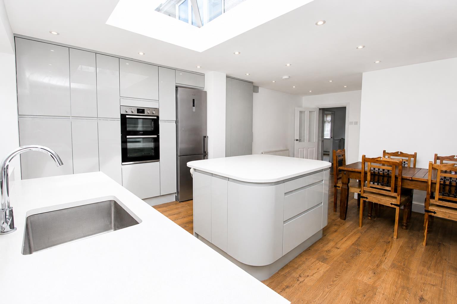 Hindhead Way, Wallington